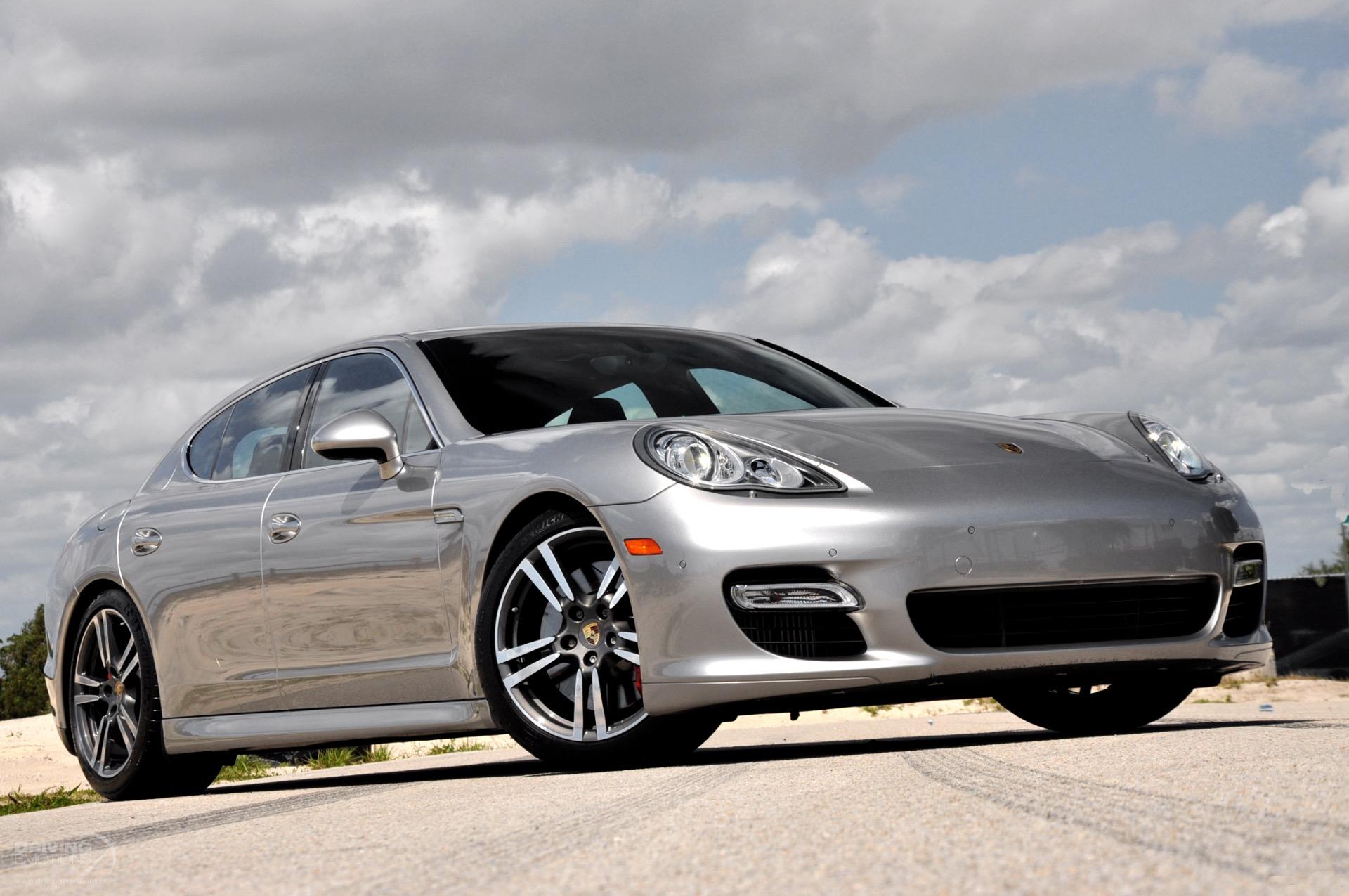 Porsche panamera turbo 2010