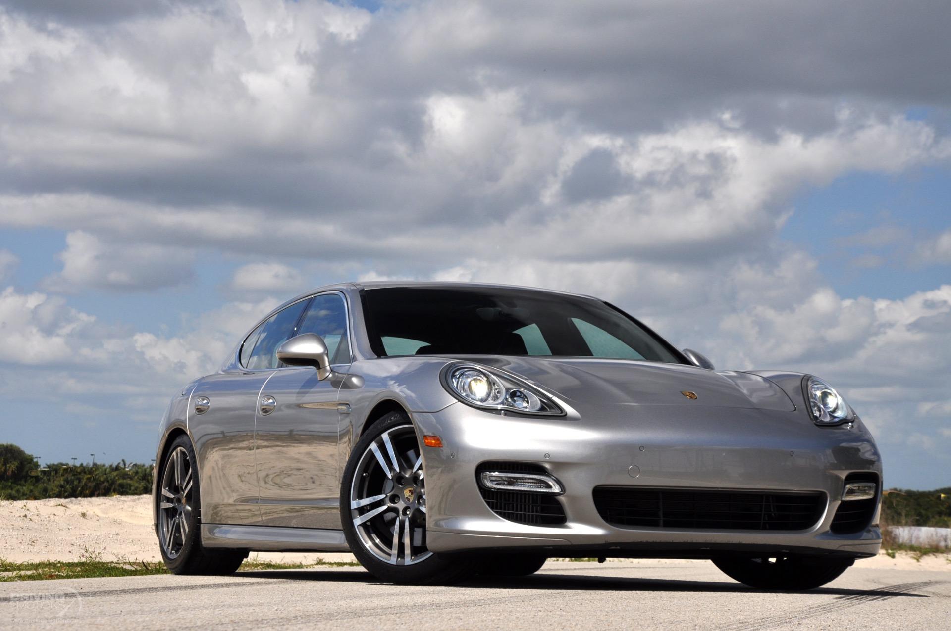 Porsche panamera turbo 2010