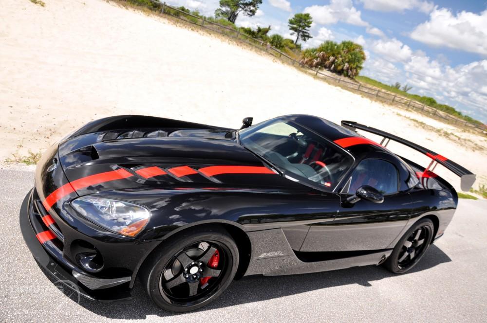 Dodge viper srt 10 фото