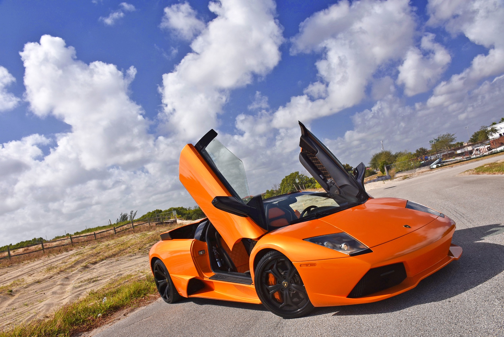 Lamborghini Murcielago lp640 розовая